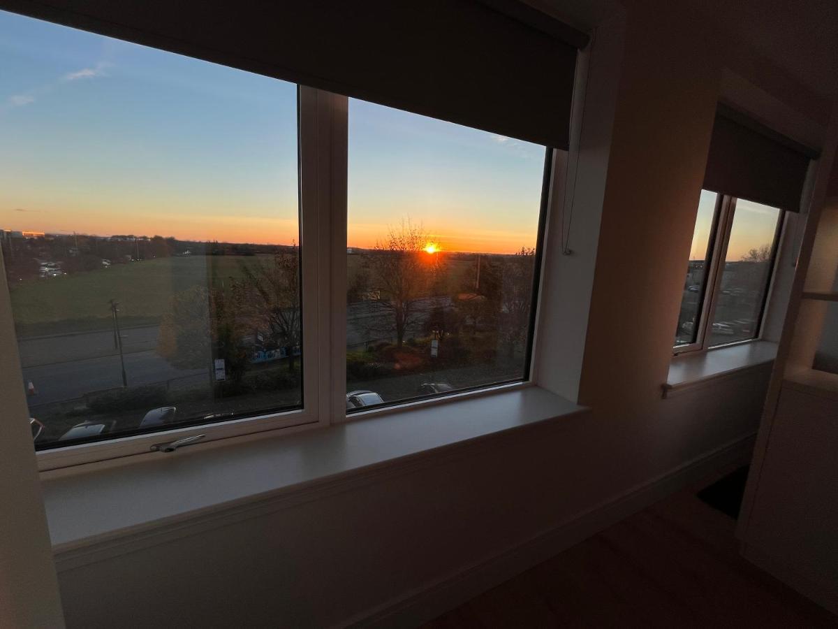 Aeropartment & Aerotel, London Heathrow Airport, Terminal 4, Ev Stations & Cheap Parking On Site! Hillingdon Ngoại thất bức ảnh