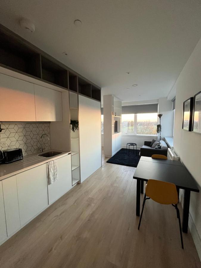 Aeropartment & Aerotel, London Heathrow Airport, Terminal 4, Ev Stations & Cheap Parking On Site! Hillingdon Ngoại thất bức ảnh