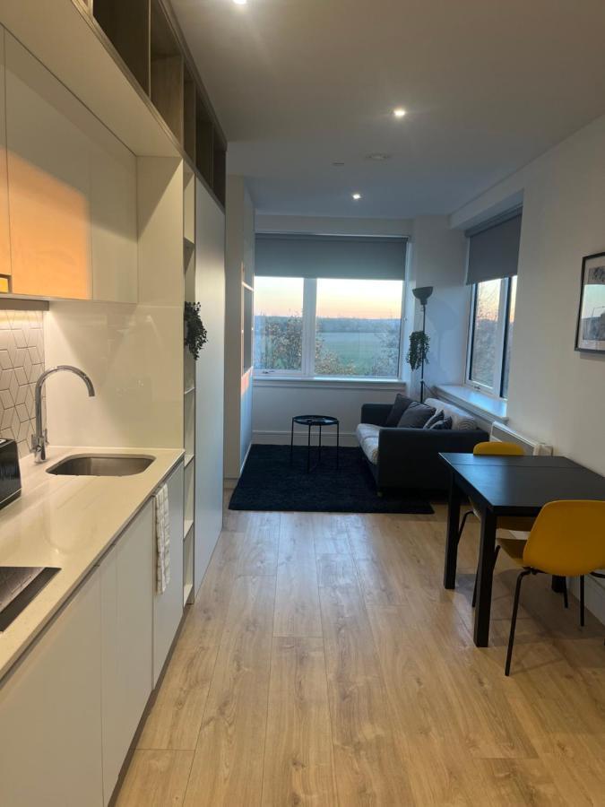 Aeropartment & Aerotel, London Heathrow Airport, Terminal 4, Ev Stations & Cheap Parking On Site! Hillingdon Ngoại thất bức ảnh